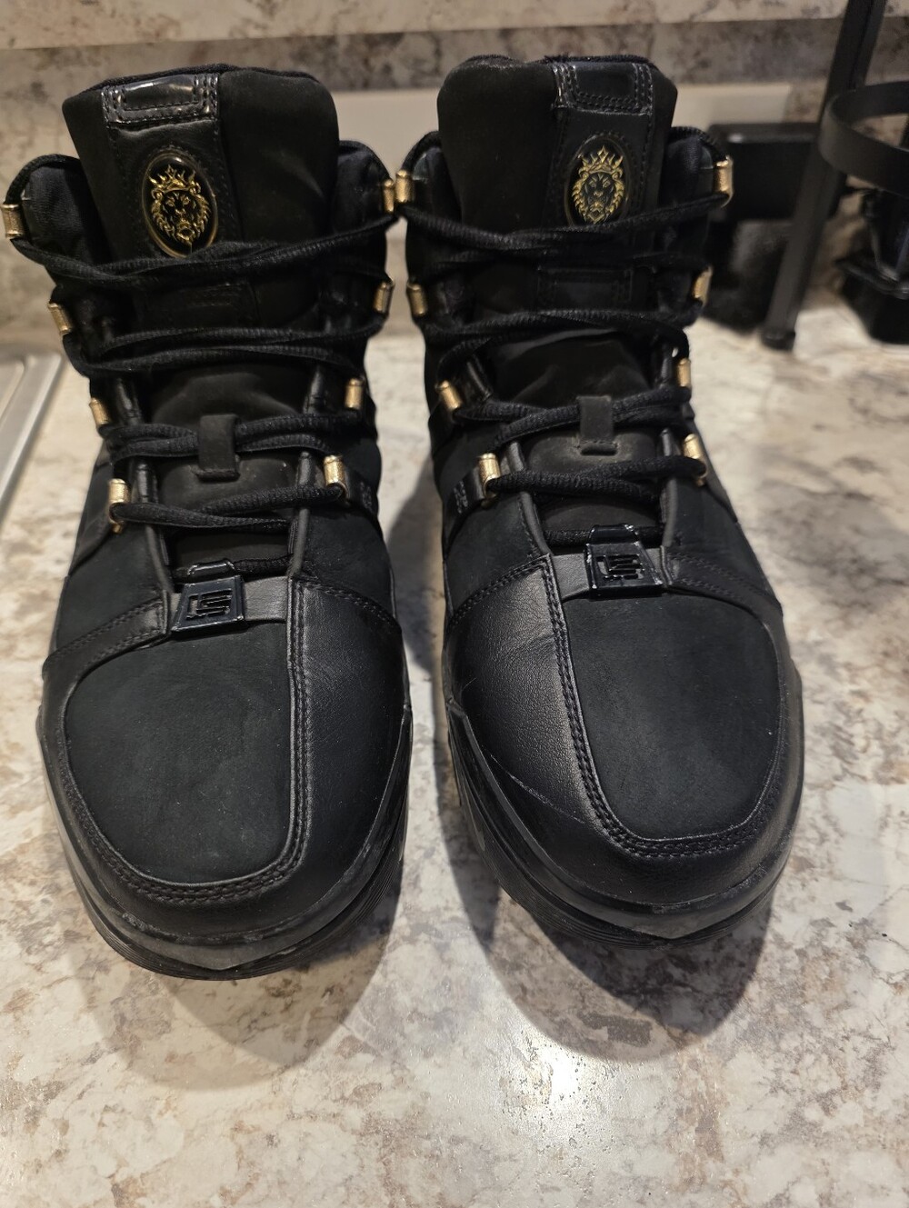 Nike Zoom Lebron 3 OG black/metallic Gold 2006 Release